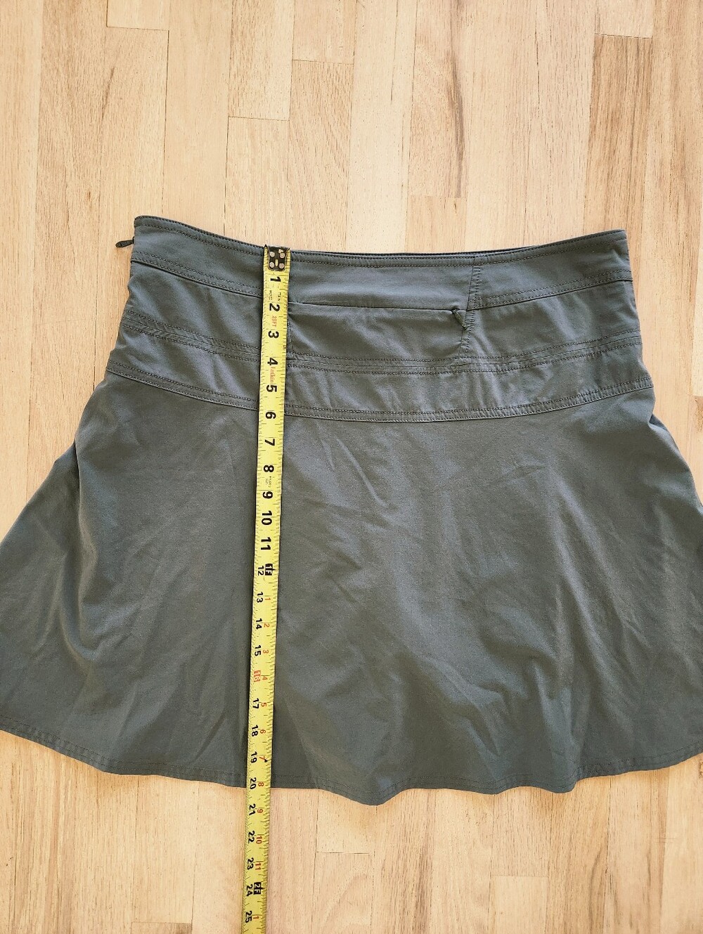 Athleta Womens Everyday Skort Size 14 Granite Grey Sage Green Golf Tennis Travel - Picture 6 of 9